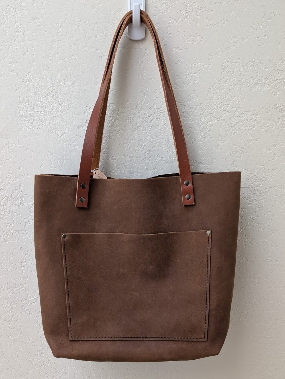 Cocoa Medium Classic Tote With Tandles (Tan Handles)